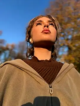 Snapshot of KellyKeler chatting on 2, 11, 2025 KellyKeler online show from 2, 11, 2025