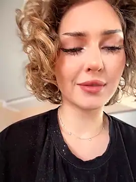 KellyKeler online show from 28, 3, 2026