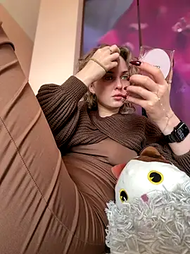 Snapshot of KellyKeler chatting on 22, 10, 2025 KellyKeler online show from 22, 10, 2025