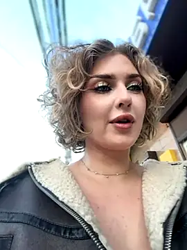 Snapshot of KellyKeler chatting on 28, 11, 2025 KellyKeler online show from 28, 11, 2025