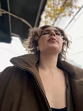 Snapshot of KellyKeler chatting on 15, 11, 2025 KellyKeler online show from 15, 11, 2025