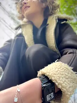 KellyKeler online show from 23, 4, 2026