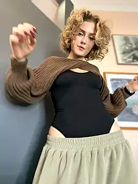 Snapshot of KellyKeler chatting on 9, 10, 2025 KellyKeler online show from 9, 10, 2025