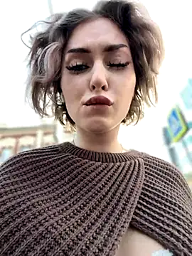 Snapshot of KellyKeler chatting on 6, 11, 2025 KellyKeler online show from 6, 11, 2025