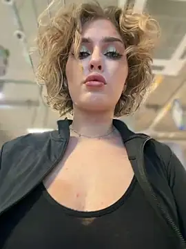 Snapshot of KellyKeler chatting on 27, 11, 2025 KellyKeler online show from 27, 11, 2025