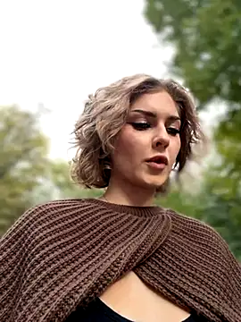 Snapshot of KellyKeler chatting on 12, 10, 2025 KellyKeler online show from 12, 10, 2025