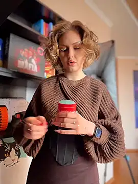 KellyKeler online show from 25, 3, 2026