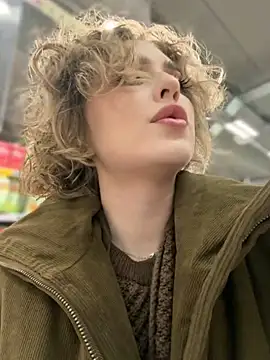 Snapshot of KellyKeler chatting on 14, 11, 2025 KellyKeler online show from 14, 11, 2025