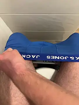 hugehairycock 98 online show from 5, 11, 2025