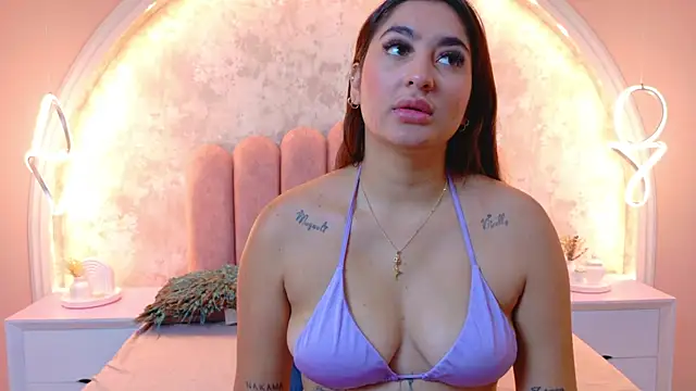 JasmineRhodes online show from 23, 10, 2025