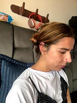 AllieYourGirl online show from 14, 11, 2025