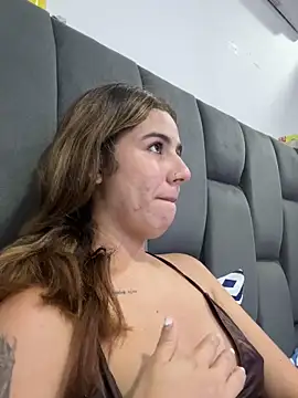 AllieYourGirl online show from 17, 4, 2026