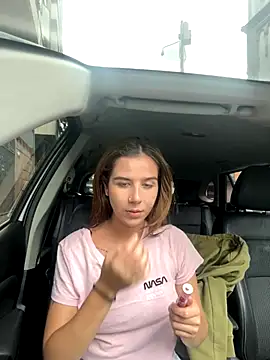 AllieYourGirl online show from 1, 11, 2025