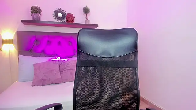 kitty sweeety  online show from 8, 1, 2026