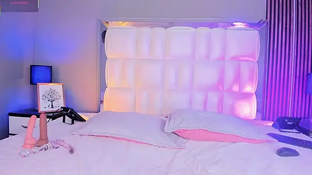 SwettRenata  online show from 13, 2, 2026