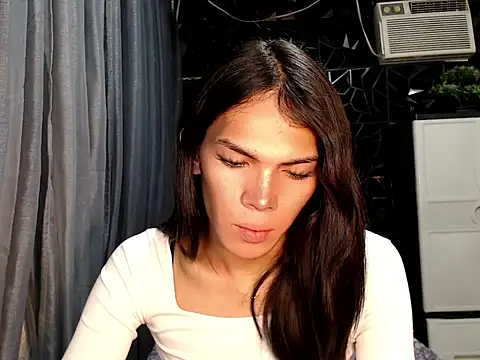 ladyhotcuming online show from 9, 6, 2026