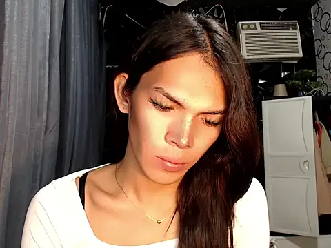 ladyhotcuming online show from 16, 6, 2026