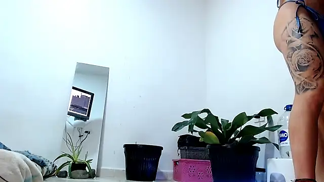 saara johnson496 online show from 5, 11, 2025