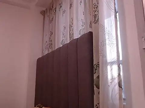 saara johnson496 online show from 18, 4, 2026