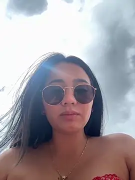 Michelle Zoe online show from 30, 10, 2025