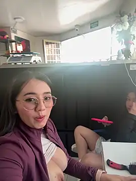 Michelle Zoe online show from 8, 11, 2025