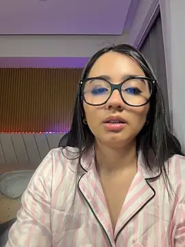 Snapshot of Michelle_Zoe chatting on 16, 5, 2026 Michelle Zoe online show from 16, 5, 2026