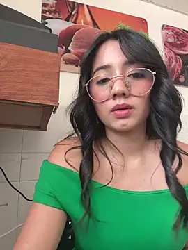 Michelle Zoe online show from 26, 10, 2025