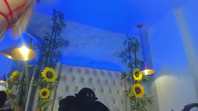 LittleeJaz online show from 9, 10, 2025