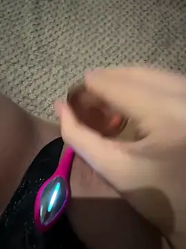 anonimgirl18old online show from 4, 4, 2026