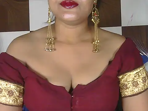 hotee bhabi online show from 4, 7, 2026