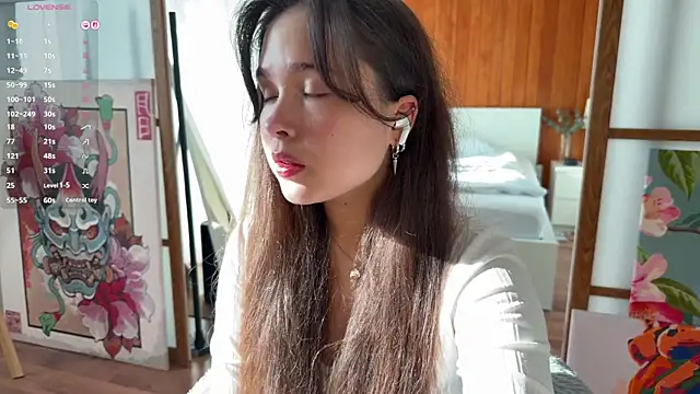 Snapshot of PlumyBun chatting on 19, 4, 2026 PlumyBun online show from 19, 4, 2026