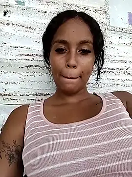 Snapshot of Fernanda30 chatting on 12, 9, 2025 Fernanda30 online show from 12, 9, 2025