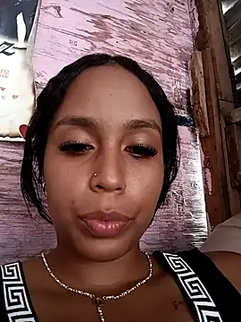 Snapshot of Fernanda30 chatting on 18, 9, 2025 Fernanda30 online show from 18, 9, 2025