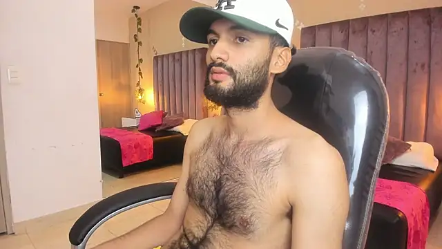 Snapshot of Ryan_Jackson_ chatting on 4, 11, 2025 Ryan Jackson online show from 4, 11, 2025