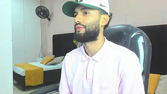 Snapshot of Ryan_Jackson_ chatting on 12, 11, 2025 Ryan Jackson online show from 12, 11, 2025