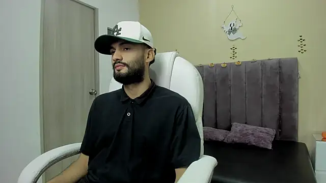 Snapshot of Ryan_Jackson_ chatting on 27, 10, 2025 Ryan Jackson online show from 27, 10, 2025