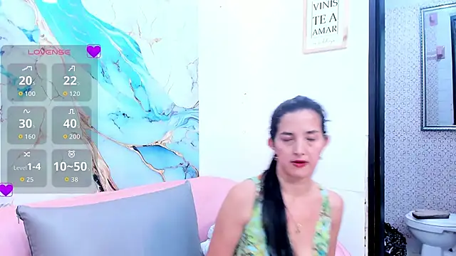Snapshot of franceska_milf chatting on 20, 9, 2025 franceska milf online show from 20, 9, 2025