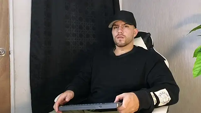 Ades Lowe online show from 7, 10, 2025