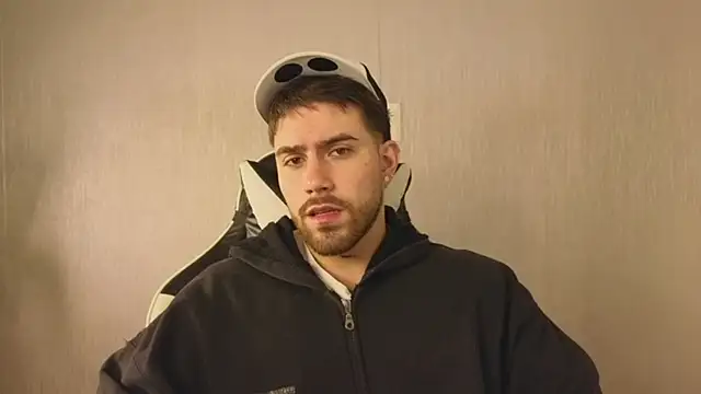 Ades Lowe online show from 13, 11, 2025