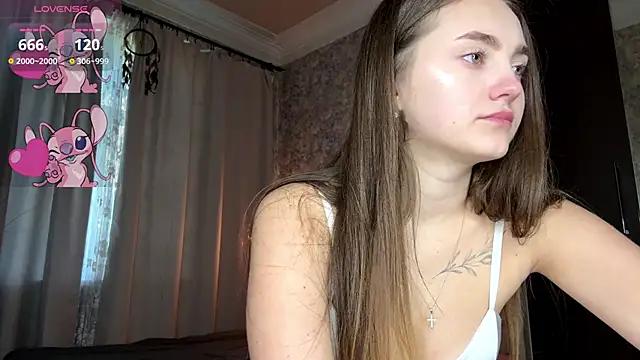 Snapshot of LoraDavi chatting on 10, 6, 2026 LoraDavi online show from 10, 6, 2026