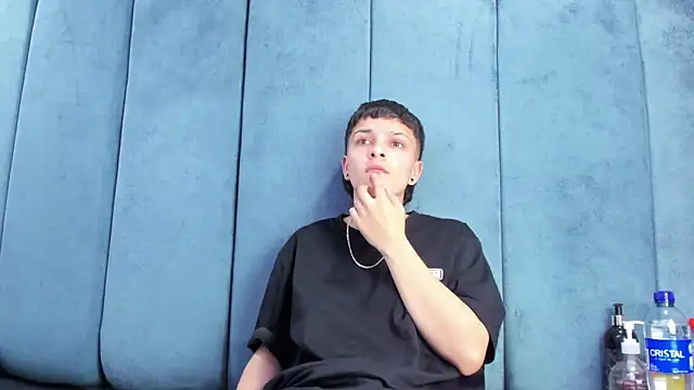 Megan Thompson  online show from 26, 2, 2026