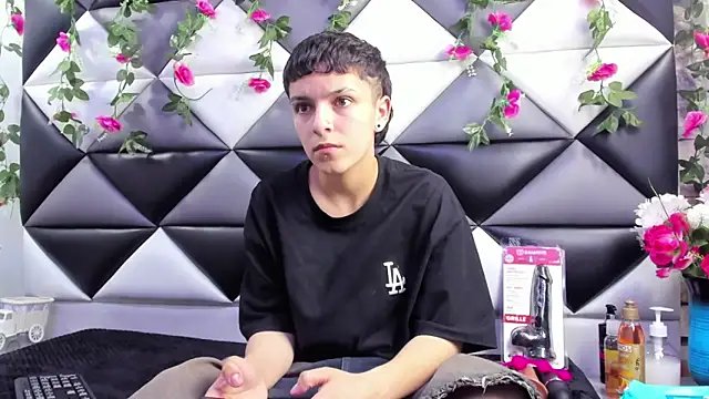 Megan Thompson  online show from 25, 9, 2025