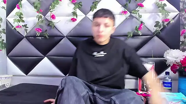 Megan Thompson  online show from 21, 9, 2025