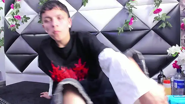 Megan Thompson  online show from 16, 10, 2025