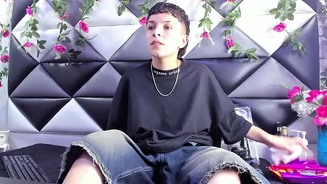 Megan Thompson  online show from 20, 12, 2025