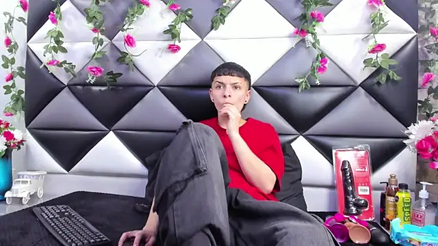 Megan Thompson  online show from 26, 9, 2025