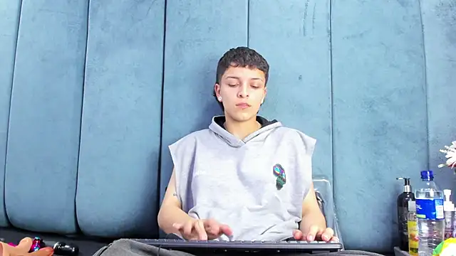 Megan Thompson  online show from 15, 2, 2026