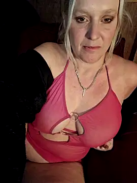 Bouncy-Bella28X online show from 21, 11, 2025