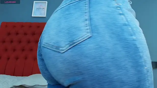 keyla mejia online show from 22, 12, 2025