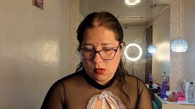 scarlett widow  online show from 20, 7, 2026
